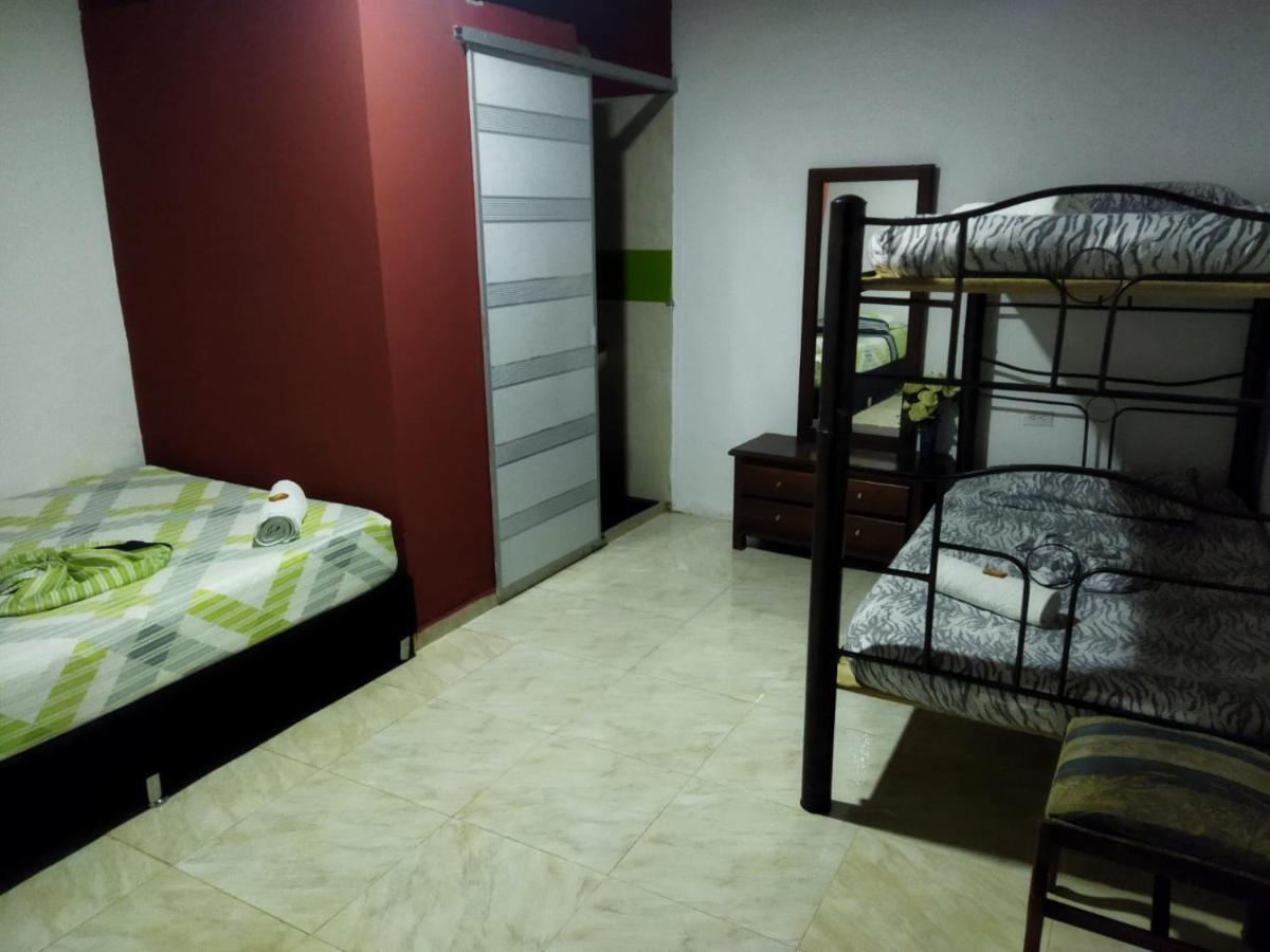 Hostal Sarita Villavieja Kültér fotó